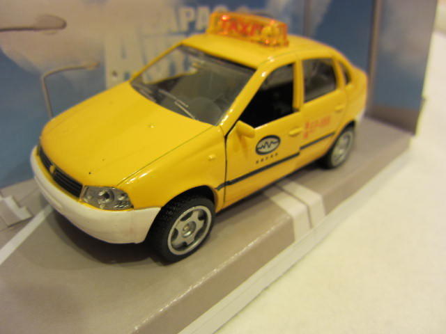 【KENTIM 玩具城】全新EAPAO計程車(TAXI)擬真烤漆合金收藏精緻迴力車(易保公司貨)