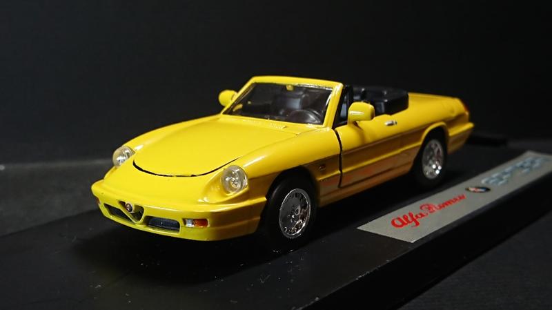 【經典車坊】1/43 Alfa Romeo Spider S4 1990 模型附原廠展示盒 by ARS