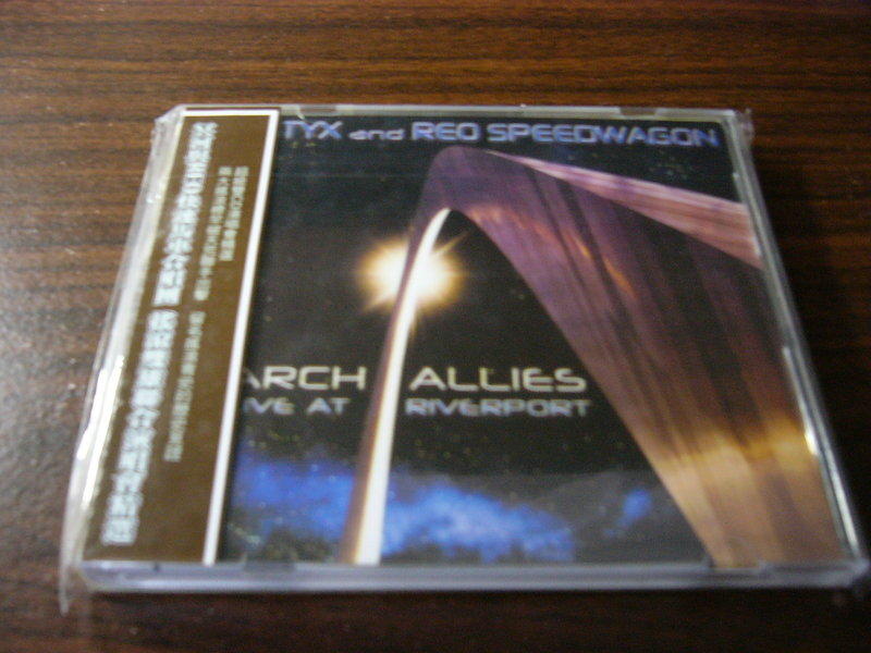 styx and reo speedwagon arch allies live at riverport 2CD