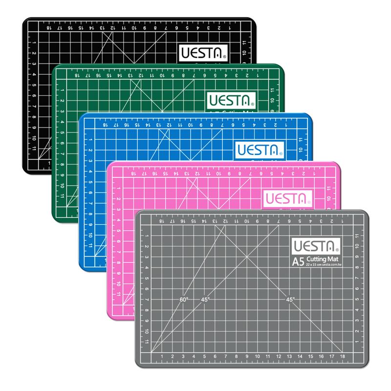 【現貨】台灣製彩色文具墊板A5標準切割墊學校學生桌墊