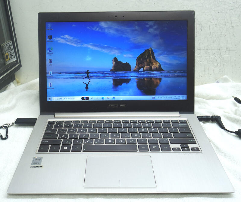 可上網當故障零件機賣UltrabookASUS華碩 13.3吋超輕薄筆記型電腦 ZENBOOK UX31E