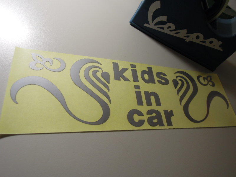 【KIDS IN CAR】卡點西德 防水 貼紙 安全帽 機車 汽車 行李箱