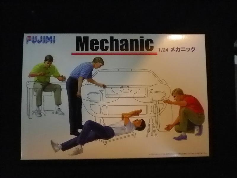 FUJIMI GARAGE & TOOL No.3 1/24 Mechanic 技工組,塑膠組合模型