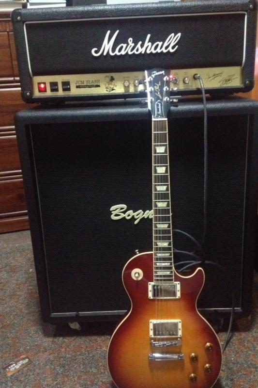Marshall Slash 2555  Bogner Uberschall 412 Gibson standard