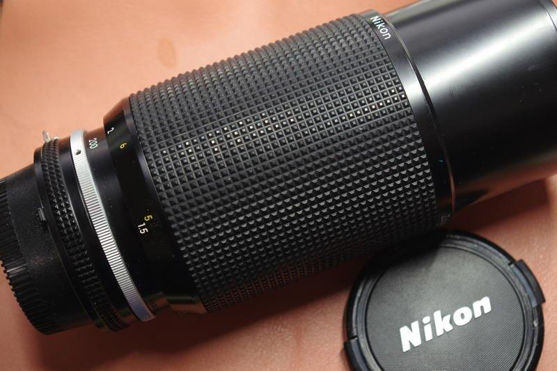 Nikon 80-200mm f4.5恆定光圈 (AI)(經典變焦鏡)(星芒鏡)