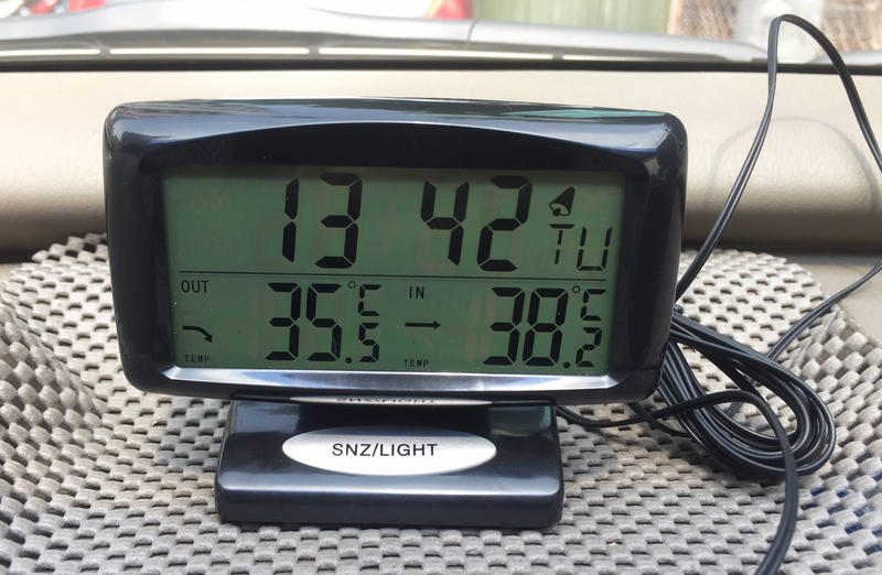 大數字電子時鐘 擺放桌上/車上  數位鬧鐘 室內外溫度顯示 電子液晶顯示