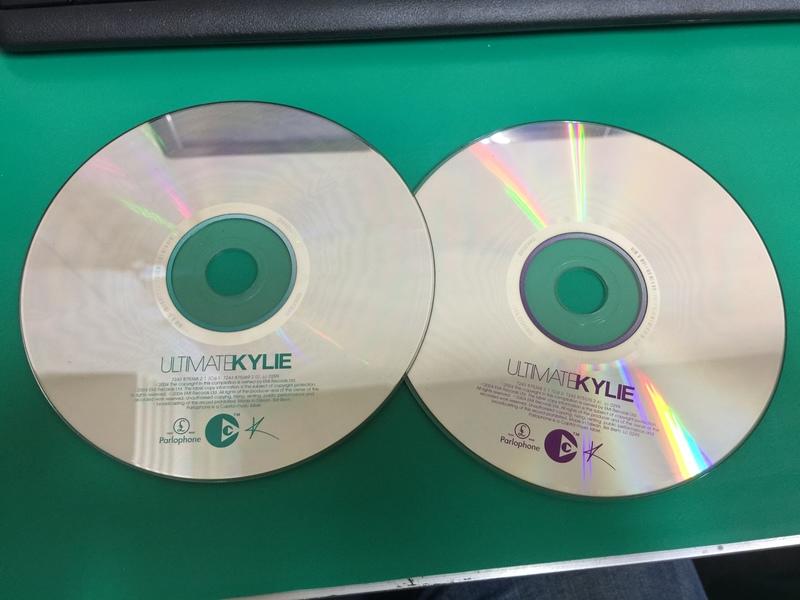 二手裸片CD《ULTIMATE KYLIE》Kylie Minogue 忘不了新歌＋精選 2CD <W31>