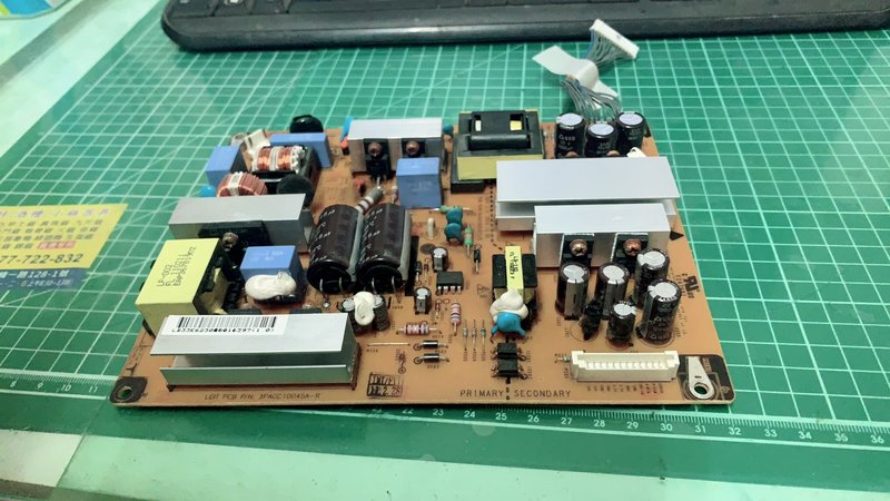 【雅騰液晶維修】LG 32LK330 需拆電源板來維修 (SNY183)