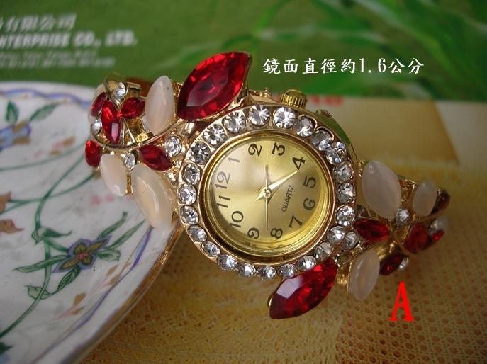 精緻鑲珠 手鐲款式 熱銷韓版女錶 D24