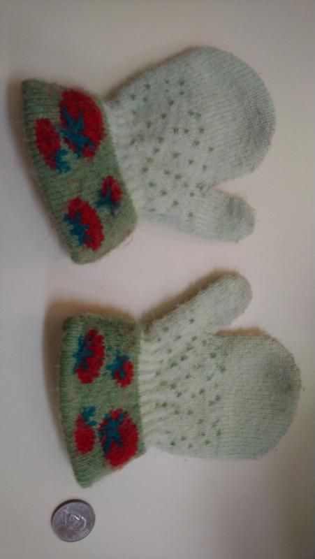 (二手)幼兒手套 綠色草莓 溫暖柔軟