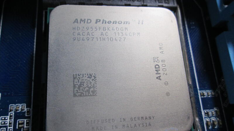 AMD Phenom II X4 955 3.2Ghz AM3四核心黑盒處理器-一顆180元