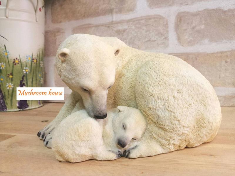 點點蘑菇屋 歐洲精品野生動物北極熊媽媽守護小熊寶寶睡覺擺飾 可愛家飾 禮品 精緻飾品 鄉村風 動物園 台灣現貨 免運費