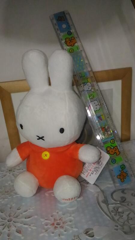 可愛的 米飛兔兔抱抱玩偶