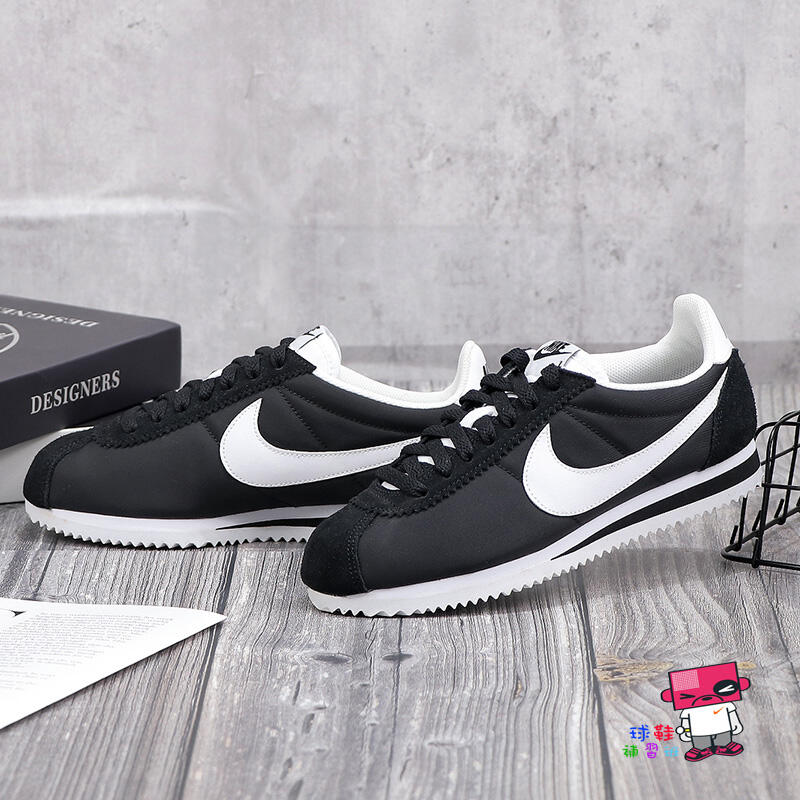 球鞋補習班WMNS NIKE CLASSIC CORTEZ NYLON 黑白復古阿甘鞋尼龍807472