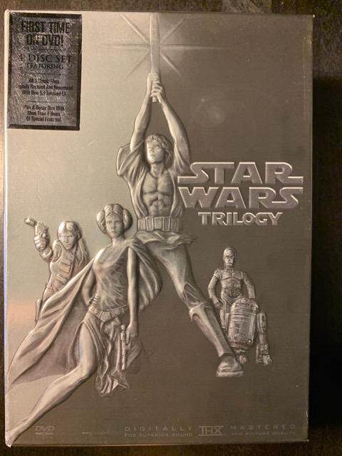 (絕版版本)星際大戰三部曲套裝 STAR WARS TRILOGY 共四碟精裝版DVD(得利公司貨)