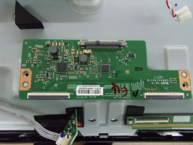 SAMPO EM-43A600 原廠邏輯板 6870C-0532A 破屏 (E1-2)