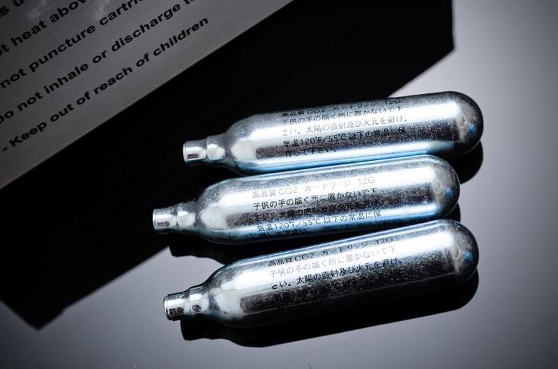 【武莊】現貨 日文外銷版 台灣製造 高品質 無雜質 12g CO2小鋼瓶 CO2槍 鎮暴槍用(1支裝)-BA0004