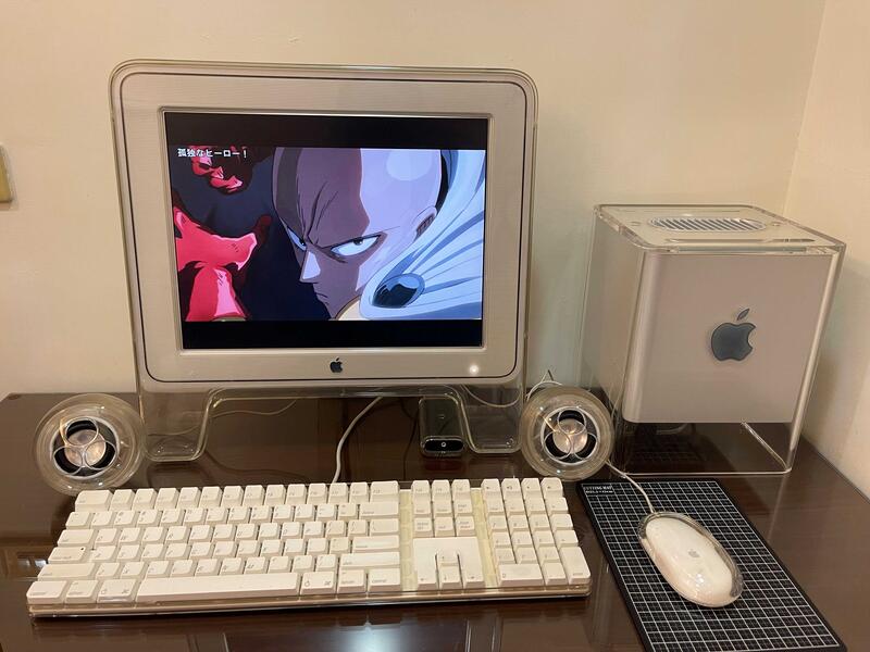 Apple Power Mac G4 Cube 800MHZ 1.5G RAM 128G SSD 15吋螢幕及喇叭