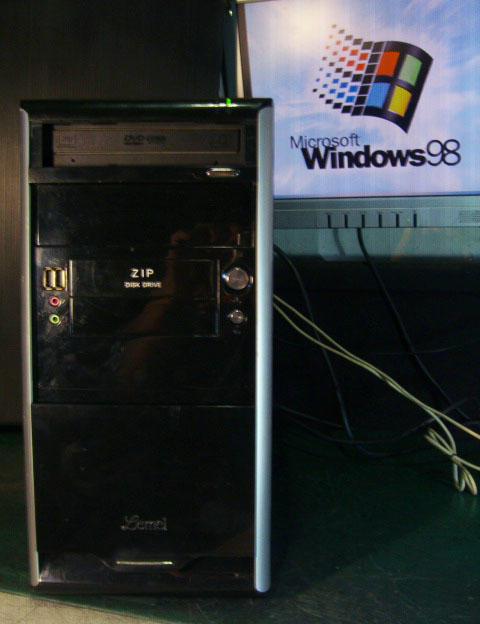 有現貨！【窮人電腦】跑Windows 98系統！自組宏碁工業主機出清！雙北桃園可親送！