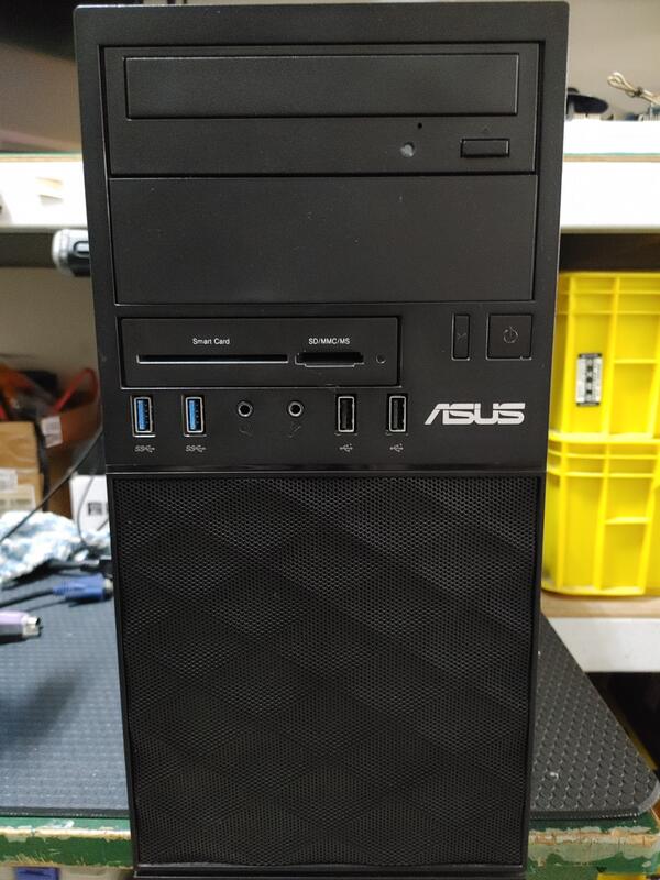 ASUS MD800 桌上型主機 i7-7700/3.6GHz/16G RAM/美光M.2-500GB/西捷1TBHDD