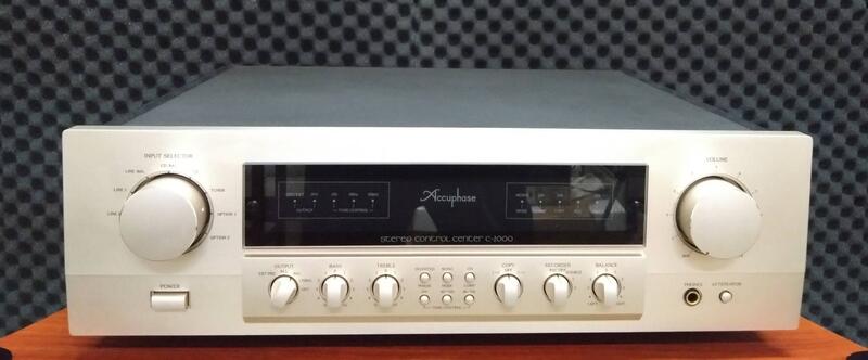 Accuphase C-2000 前級擴大機