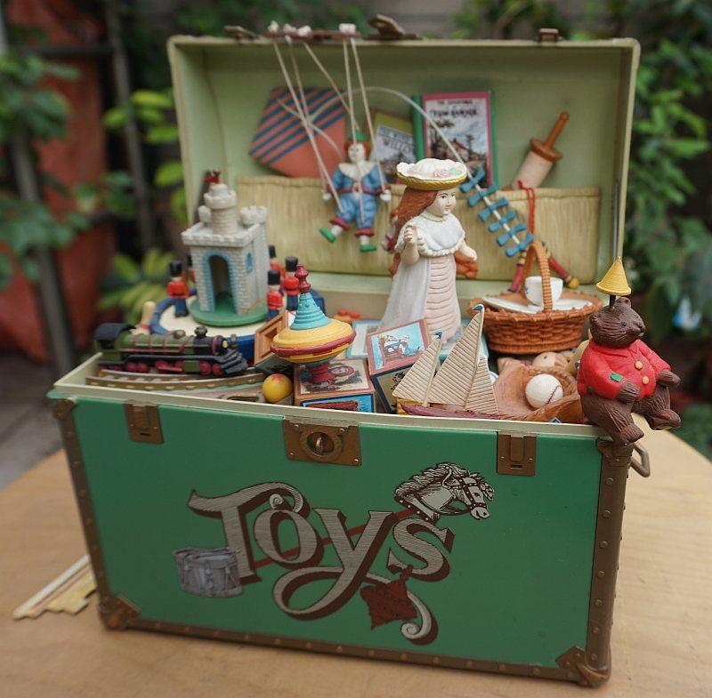 ENESCO 音樂盒 "Toy Symphony"