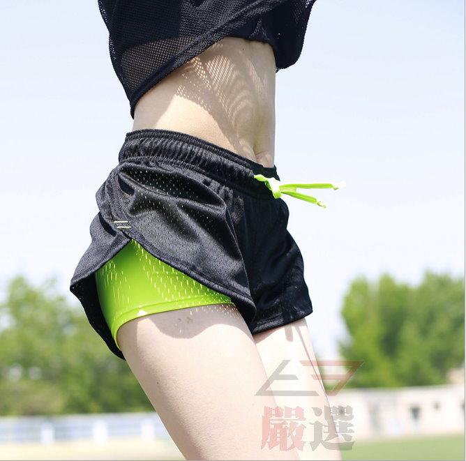 【T3】女運動短褲 雙層 防走光 鬆緊帶 透氣網狀 馬拉松 健身 瑜珈 慢跑 夜跑 排汗【B05】