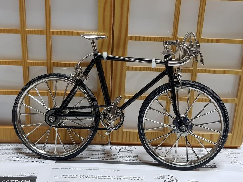 全新鋅合金材質 19*11.5公分 自行車模型 腳踏車模型 公路車模型 輪胎可動 可小煞車
