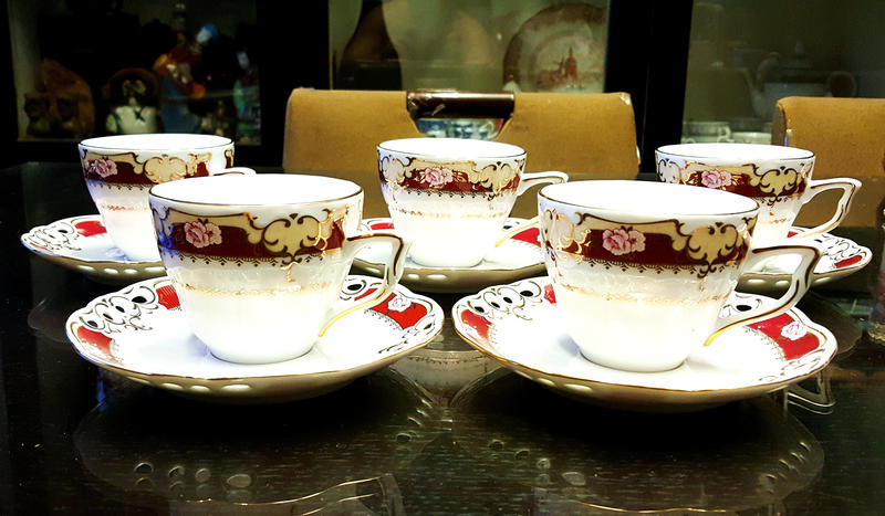 義大利 GIANNI VALENTINO 金邊紅玫瑰花色 磁器咖啡杯具組