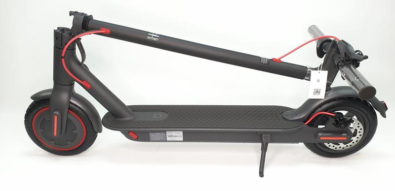 【瘋狂電鰻】 [現貨] 小米電動滑板車 Pro 小米滑板車 代步電動滑板車 便攜摺疊