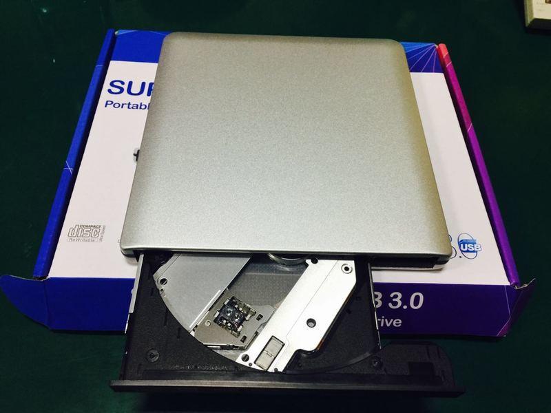 銀色外殼 USB3.0 9.5MM 外接藍光(採用松下252機芯）