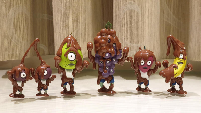 日本現貨 T-ARTS 巧克力融化的水果殭屍 軍團 人形 擺飾 熊貓之穴 紫葡萄櫻桃 香蕉 草莓 西洋梨～