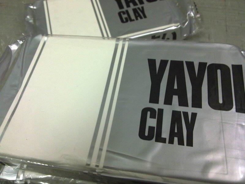 板橋酷酷姐美術 日本Yayoi clay免燒陶土 750g 白色 買幾包運費都一樣，直接改  1.本產品造型後乾硬時可用