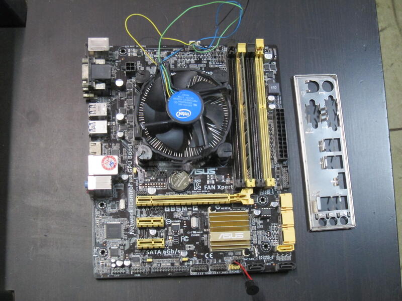 華碩 B85-G 主機板(附檔板)+Intel i5-4460 CPU (附風扇) +4G記憶體 過保 功能正常