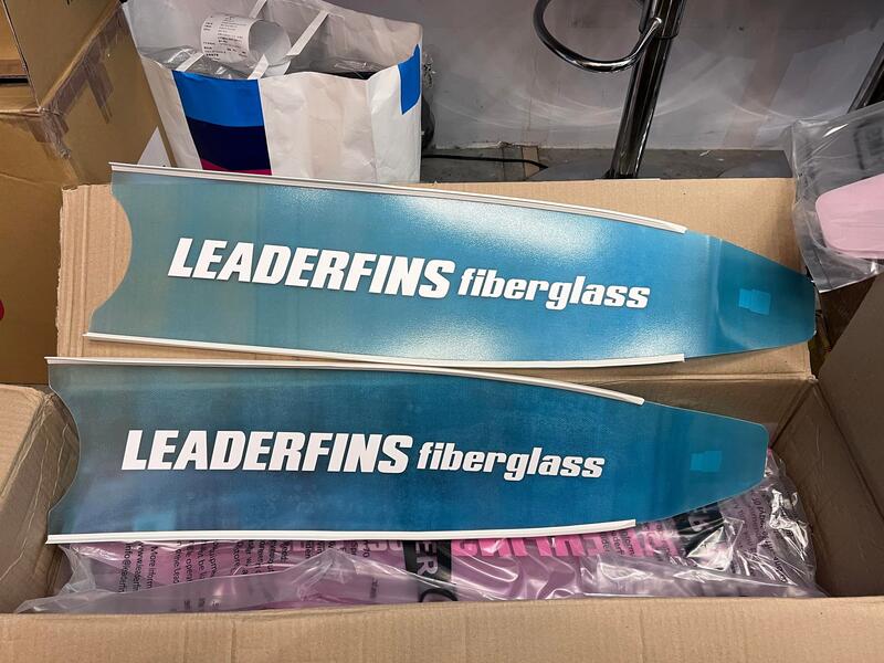 【Water Pro水上運動用品】{Leaderfins}- ICE 冰晶藍白邊 大logo 玻璃纖維 長蛙鞋 自由潛水