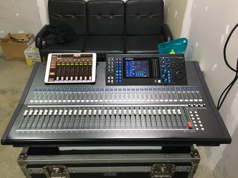 Yamaha LS9-32 digital mixer