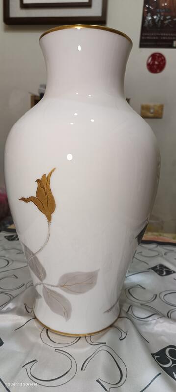 大倉陶園OKURA 黃金金蝕玫瑰薔薇骨瓷花瓶厚胎高36公分8成新日製再送ww