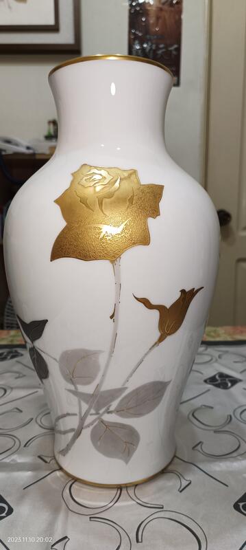 大倉陶園OKURA 黃金金蝕玫瑰薔薇骨瓷花瓶厚胎高36公分8成新日製再送ww
