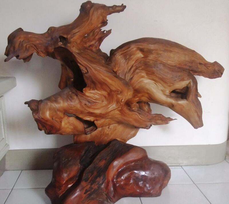 台灣檜木紅檜扁柏已禁砍伐自然最美物件重量約25公斤高約88公分寬約101公分天天釋放芬多精非常療癒有益健康.