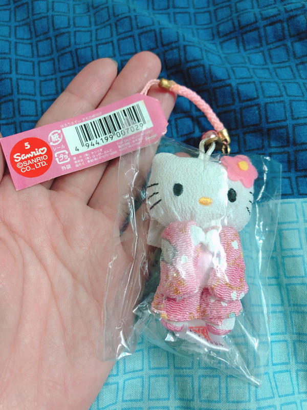 日本帶回～正版Hello Kitty限定版/和服手機吊飾（三麗鷗）全新未拆
