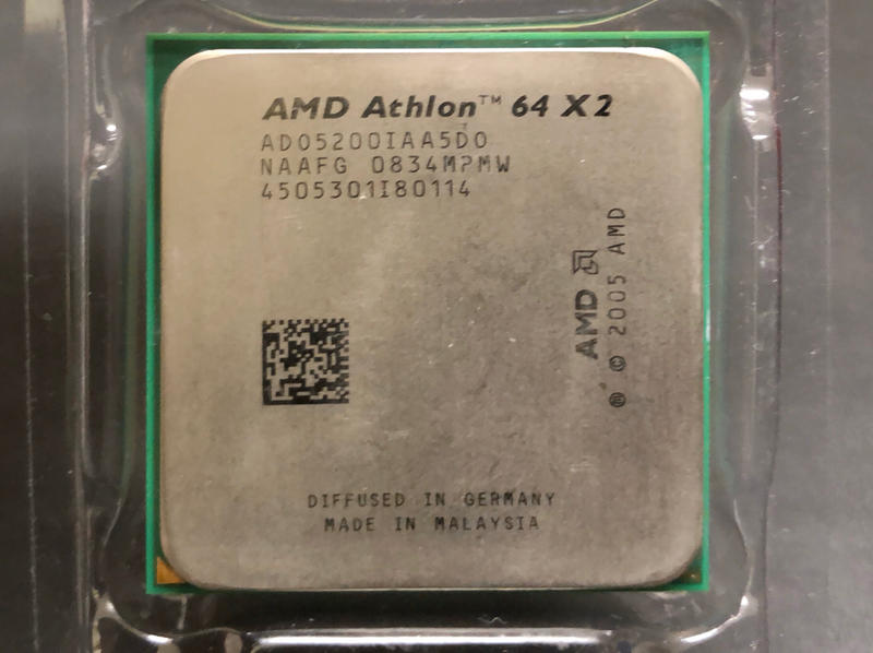 AMD Athlon 64X2 AD05200IAA5D0 CPU