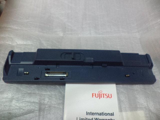    露天二手3C大賣場 FUJITSU 富士通 筆記型電腦擴充座 電源自備 品號 1058