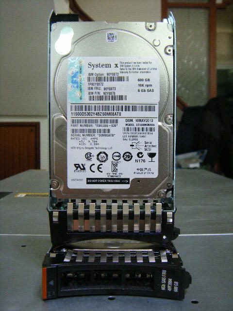 IBM 伺服器用 2.5inch FRU:90Y8873 600GB 10K SAS 硬碟