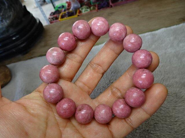 天然優質老礦 玉化粉紅 玫瑰石手珠鍊 ~~ 14mm ~~ 整串手珠 都是漂亮粉紅色 非常少有 ~~