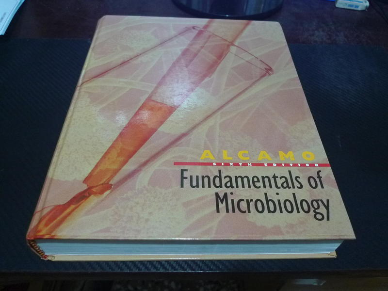 【博多二手書】 Fundamentals Of Microbiology