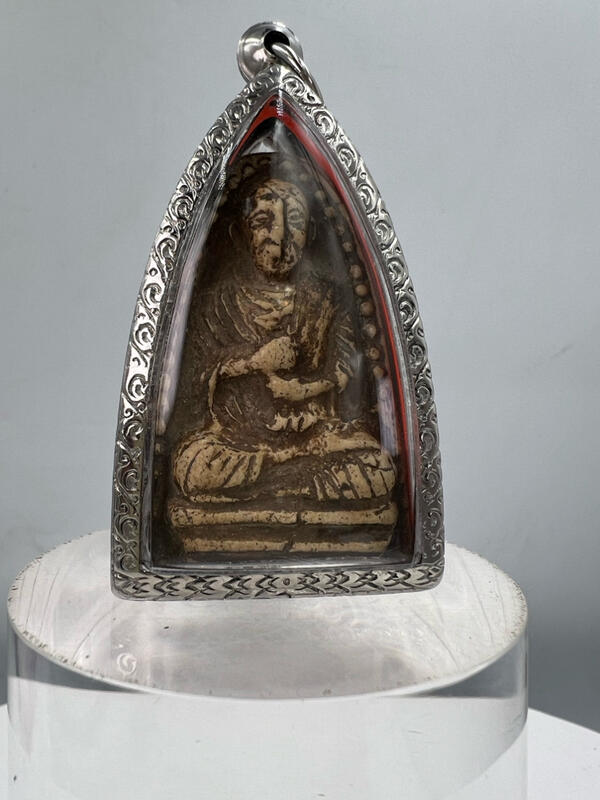 傳奇高僧傳泰國慈悲的和尚亞贊多親手製作阿贊多自身老粉牌佛曆2401年