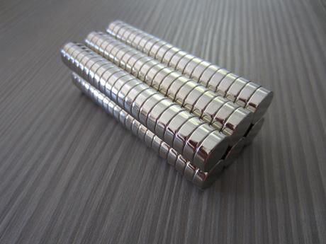 《釹鐵硼磁石工研所》釹鐵硼強力磁鐵----直徑8*厚度3mm