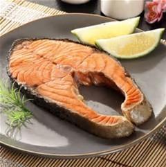 【海鮮7-11】嚴選鮭魚切片  約310克/片  *厚切大片肉質鮮嫩!  **每片120元**
