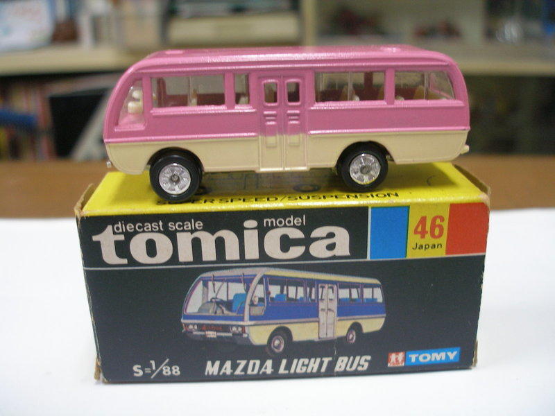 迪傑多收藏概念~日本TOMICA 黑盒 MAZDA LIGHT BUS~夢幻逸品車