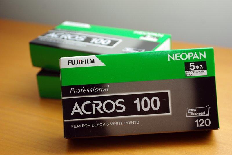 缺貨中 !島津 Fujifilm Neopan Acros 100 120黑白負片 日本原裝進口 富士 柯達